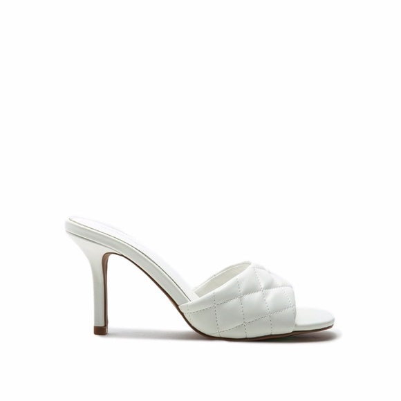 ☁️ White Quilted Square-Round Kitten Heels - Picture 3 of 9